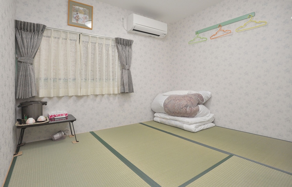 bj family inn