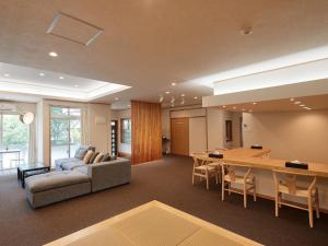adan resort yuhina