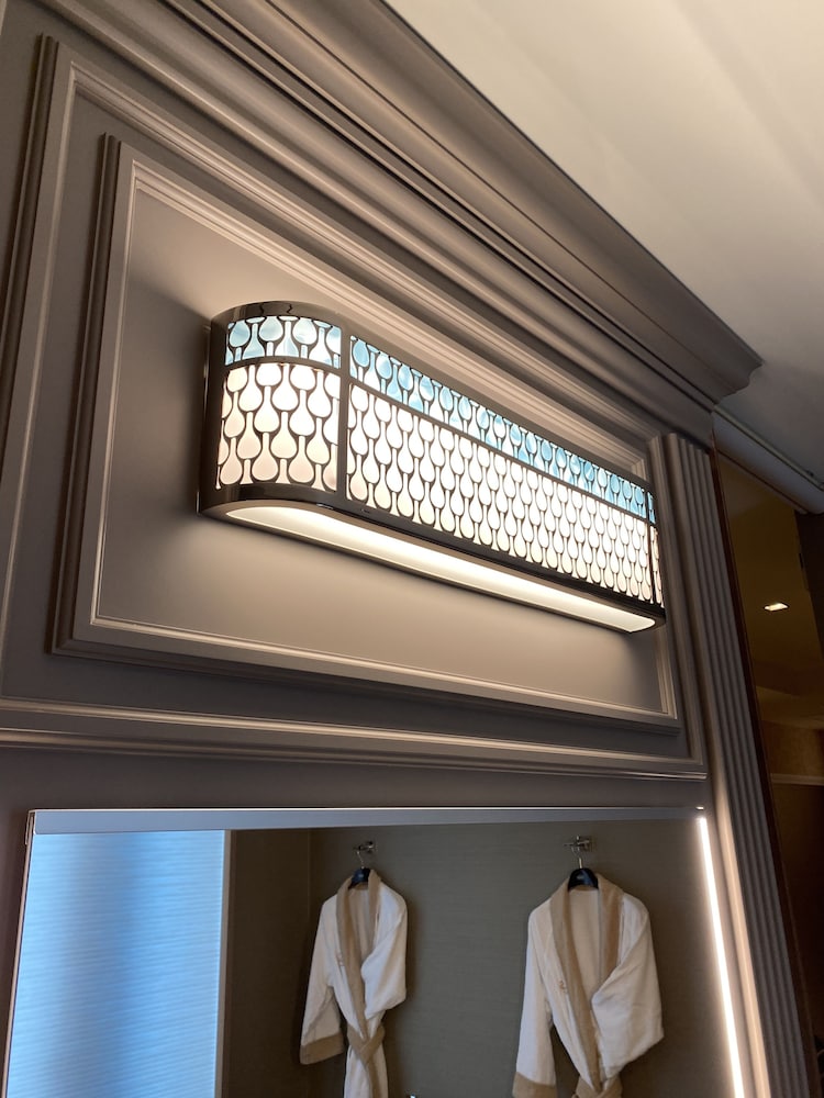 hotel oasis adults only