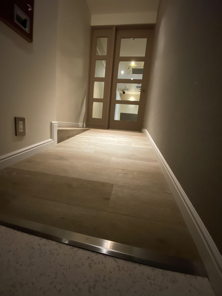 hotel oasis adults only