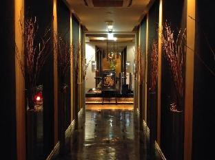 hotel oasis adults only