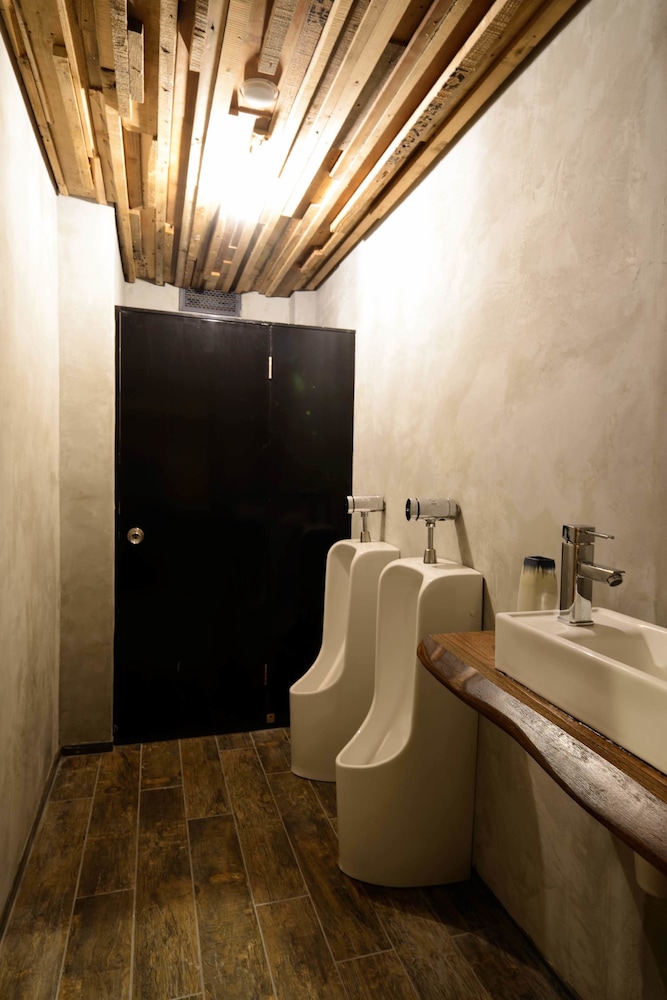 irori guesthouse tenmaku hostel