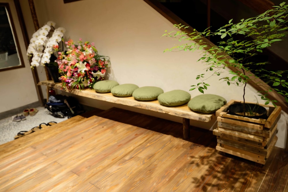 irori guesthouse tenmaku hostel