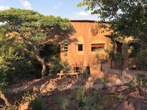 leopards rock bush boutique