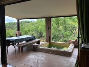 leopards rock bush boutique