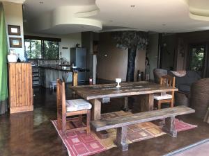 leopards rock bush boutique