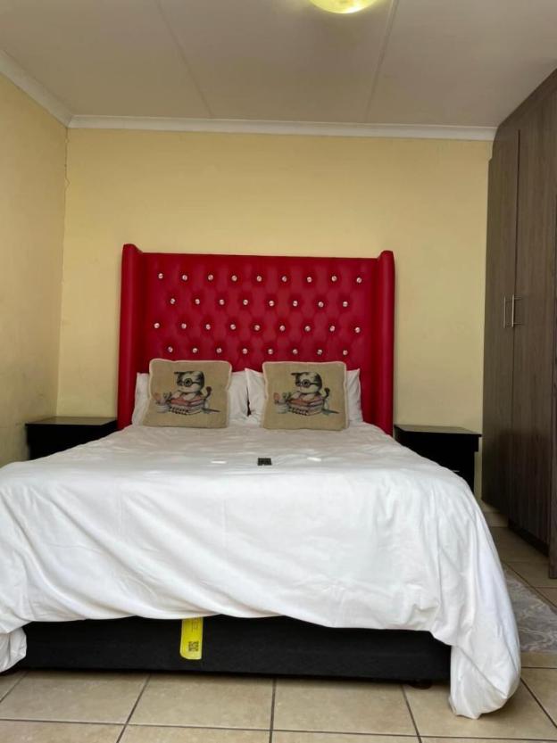 pale bohemia bed and breakfast