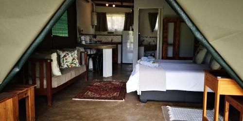 Kingfisher Bush Lodge,Kwamazambane>>Enkovukeni,4 star