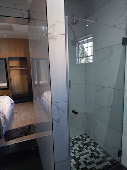 freedom media guest house