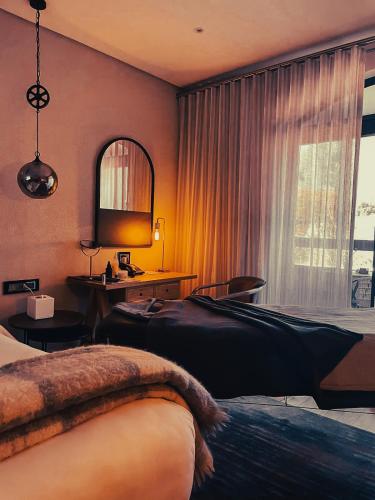 Le Petit Manoir Franschhoek,Cape Winelands>>Cape Town,4.5 star