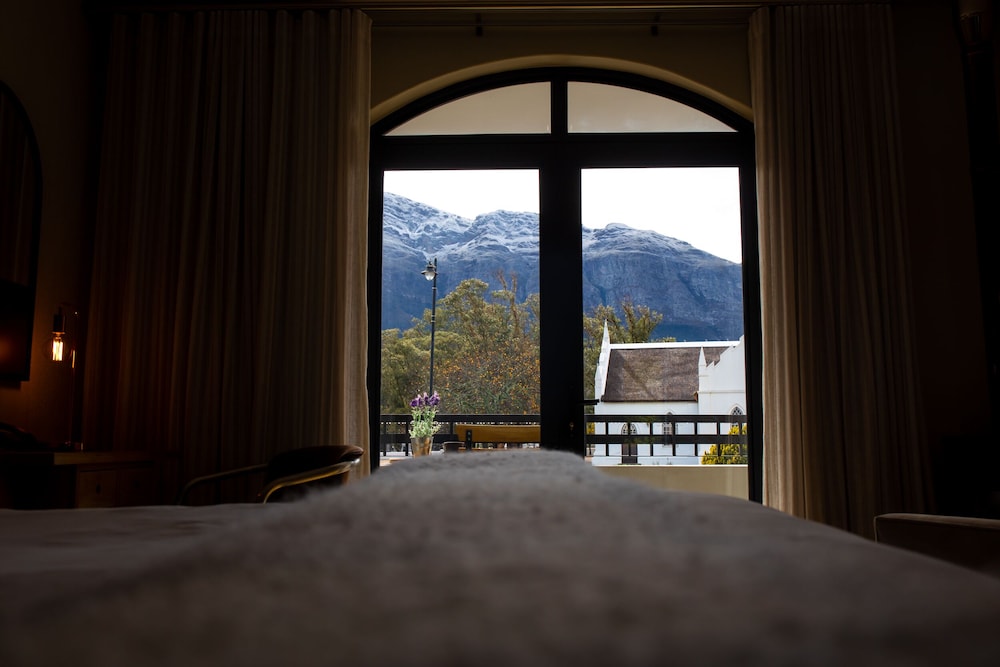 le petit manoir franschhoek