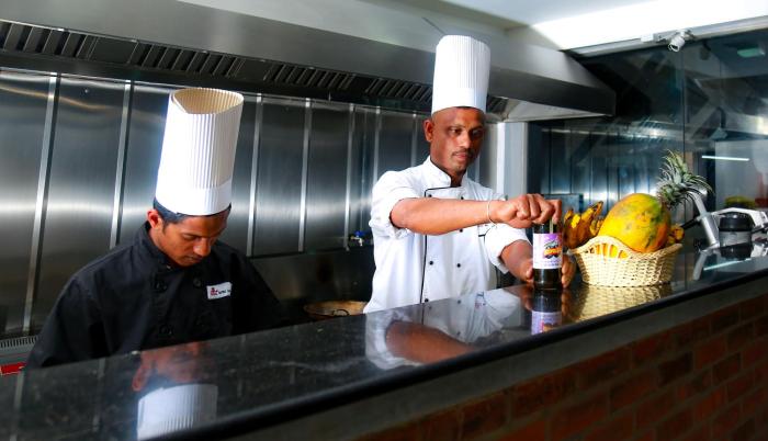 royal lake hotel