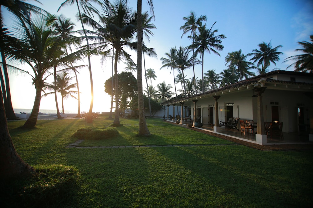 olanda private beach villa