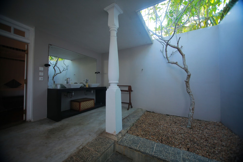 olanda private beach villa