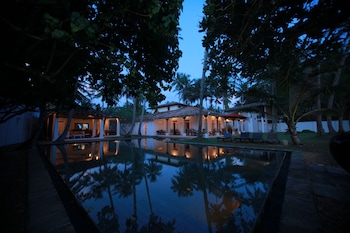 olanda private beach villa