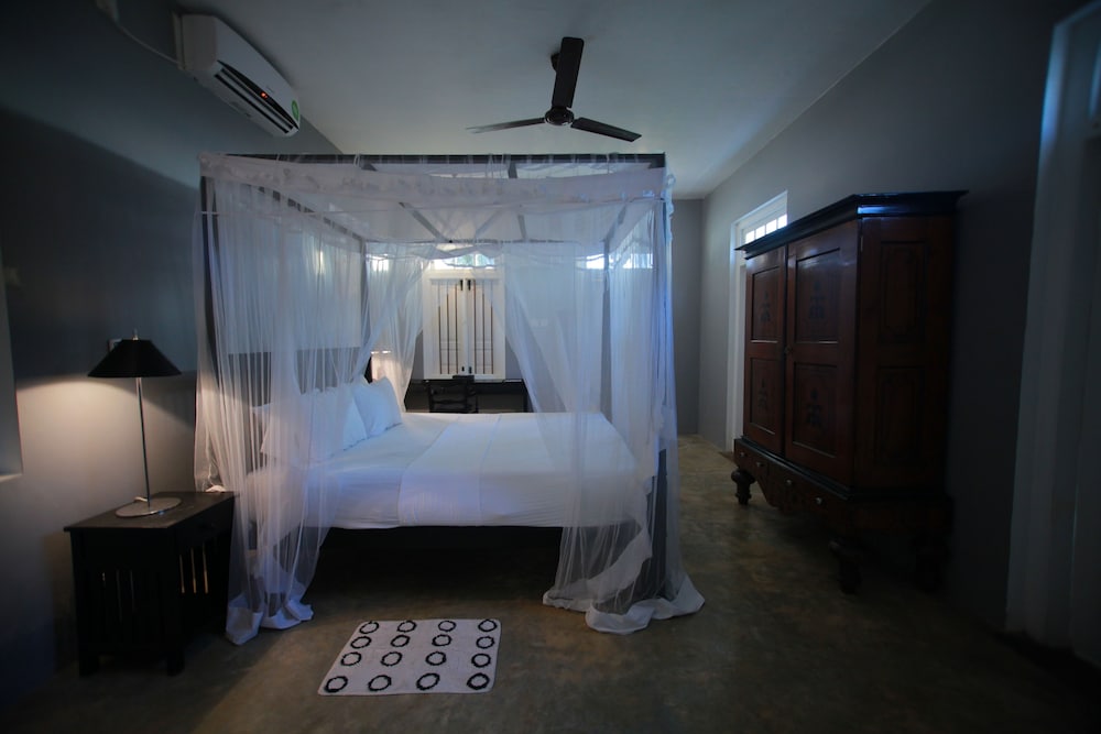 olanda private beach villa