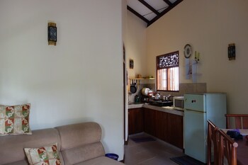 manel guesthouse