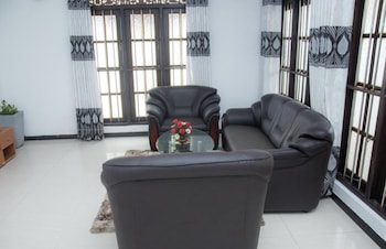 Ashen's Beach House,Dodanduwa>>Boossa,2.5 star