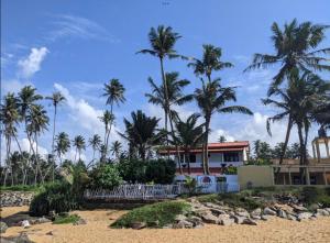 ashens beach house