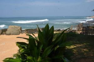 ashens beach house