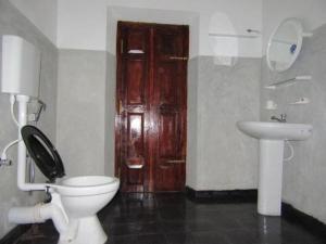 the colonial villa