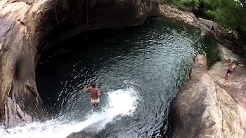 meemure isabulana resort hostel