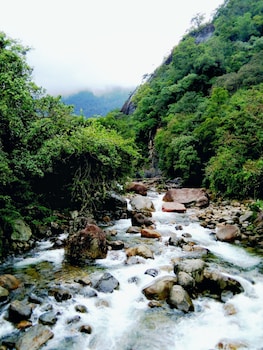 meemure isabulana resort hostel