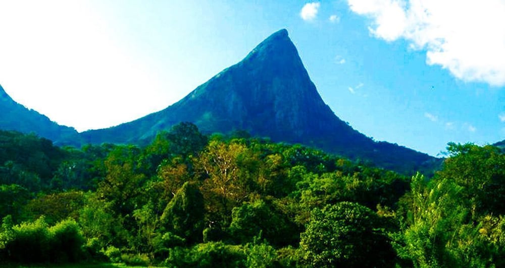 meemure isabulana resort hostel