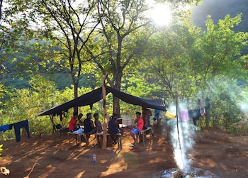 meemure isabulana resort hostel