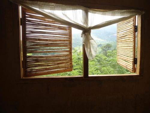 meemure isabulana resort hostel