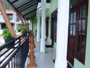 grand view guest house and restaurant