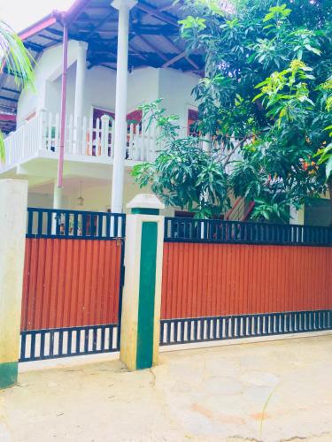 sudu neluma home stay