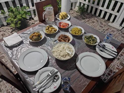 sudu neluma home stay