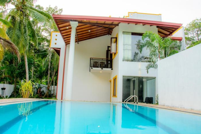 villa white