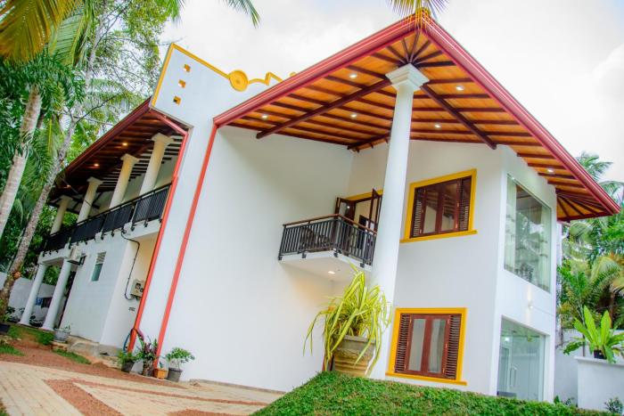villa white