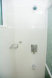 villa white