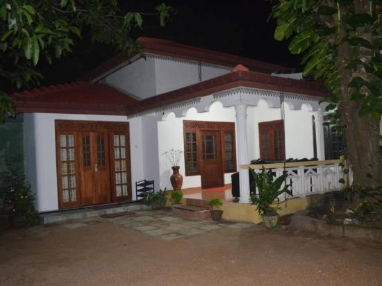 n l i guest house