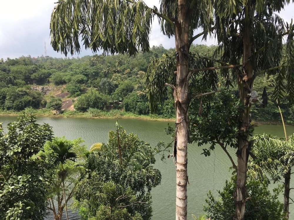 kandy rivers edge nature resort