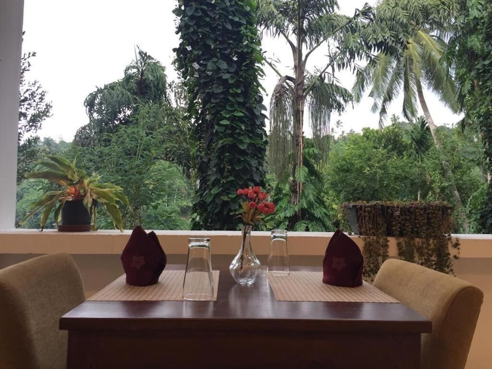 kandy rivers edge nature resort