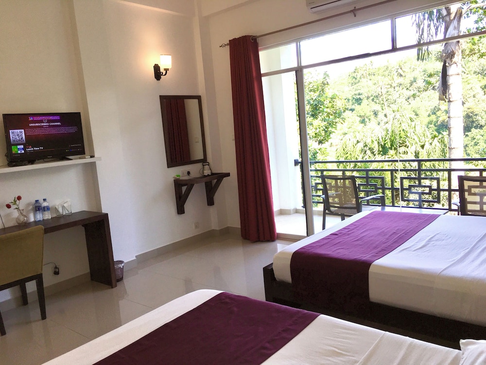 kandy rivers edge nature resort