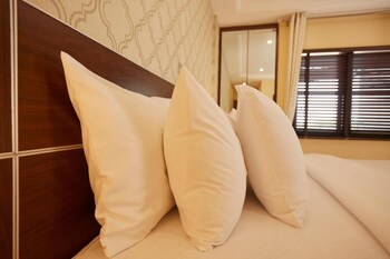 belanova apartments and suites