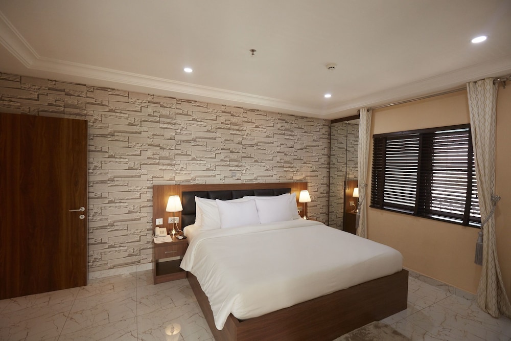 belanova apartments and suites