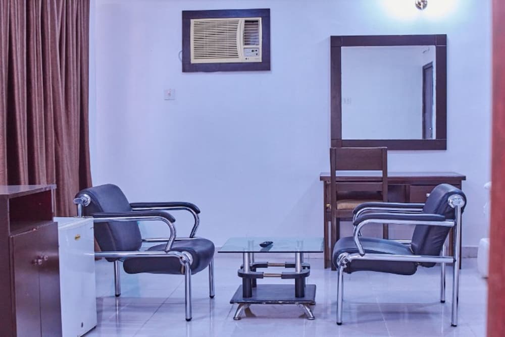 eemjm hotels and suites limited