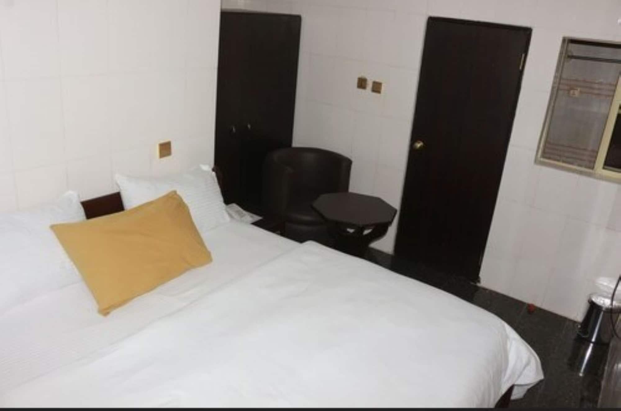 cute villa hotel and suites