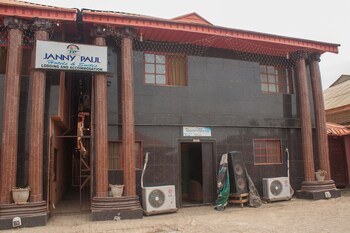 Janny Paul Hotel & Suites,Ikorodu>>Ijede,2.5 star
