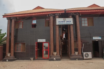 Janny Paul Hotel & Suites,Ikorodu>>Ijede,2.5 star