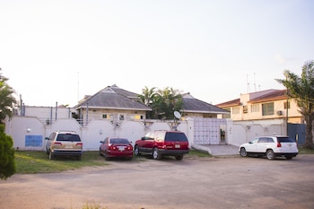 whitehouse exclusive guest house