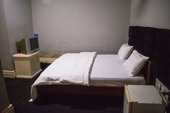 whitehouse exclusive guest house