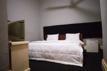 whitehouse exclusive guest house