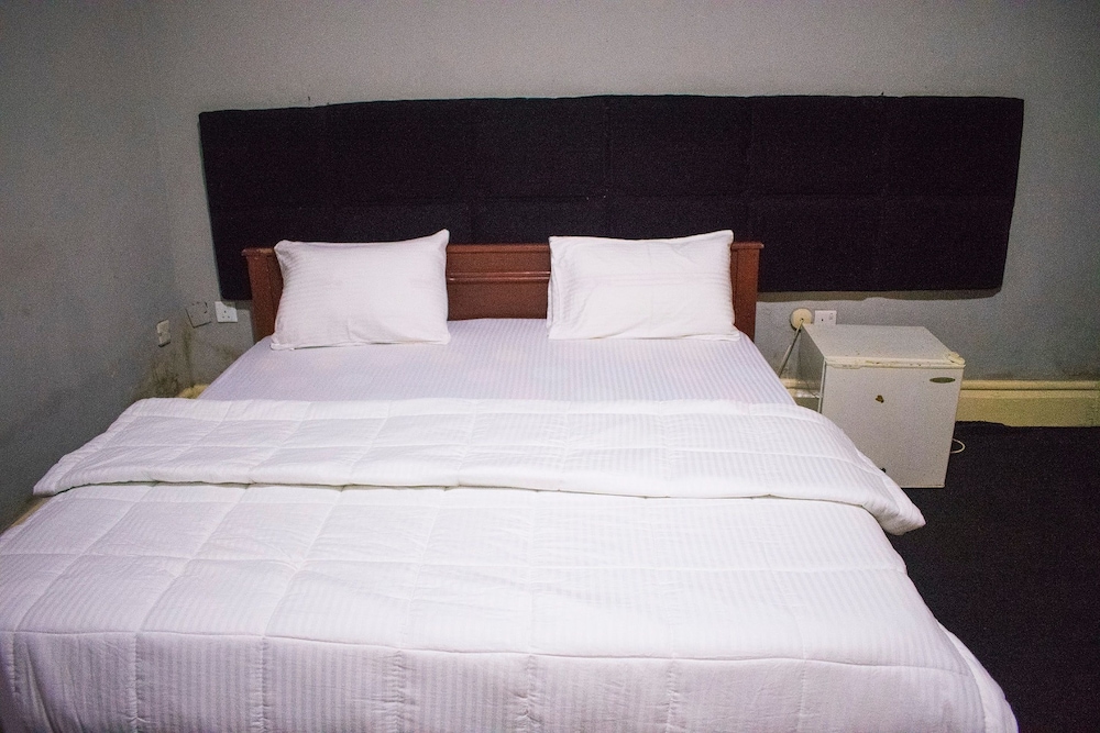 whitehouse exclusive guest house